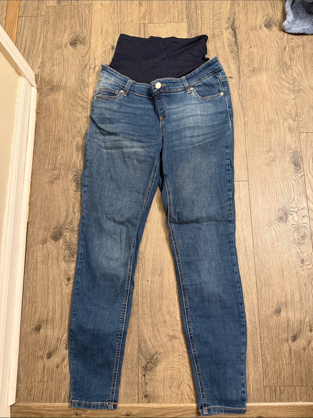 Maternity Skinny Jeans with Stretch Panel - Blue